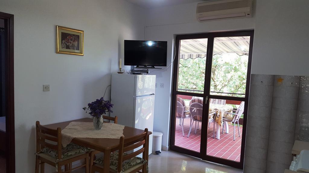 Apartments Vidakovic Уґлян Екстер'єр фото